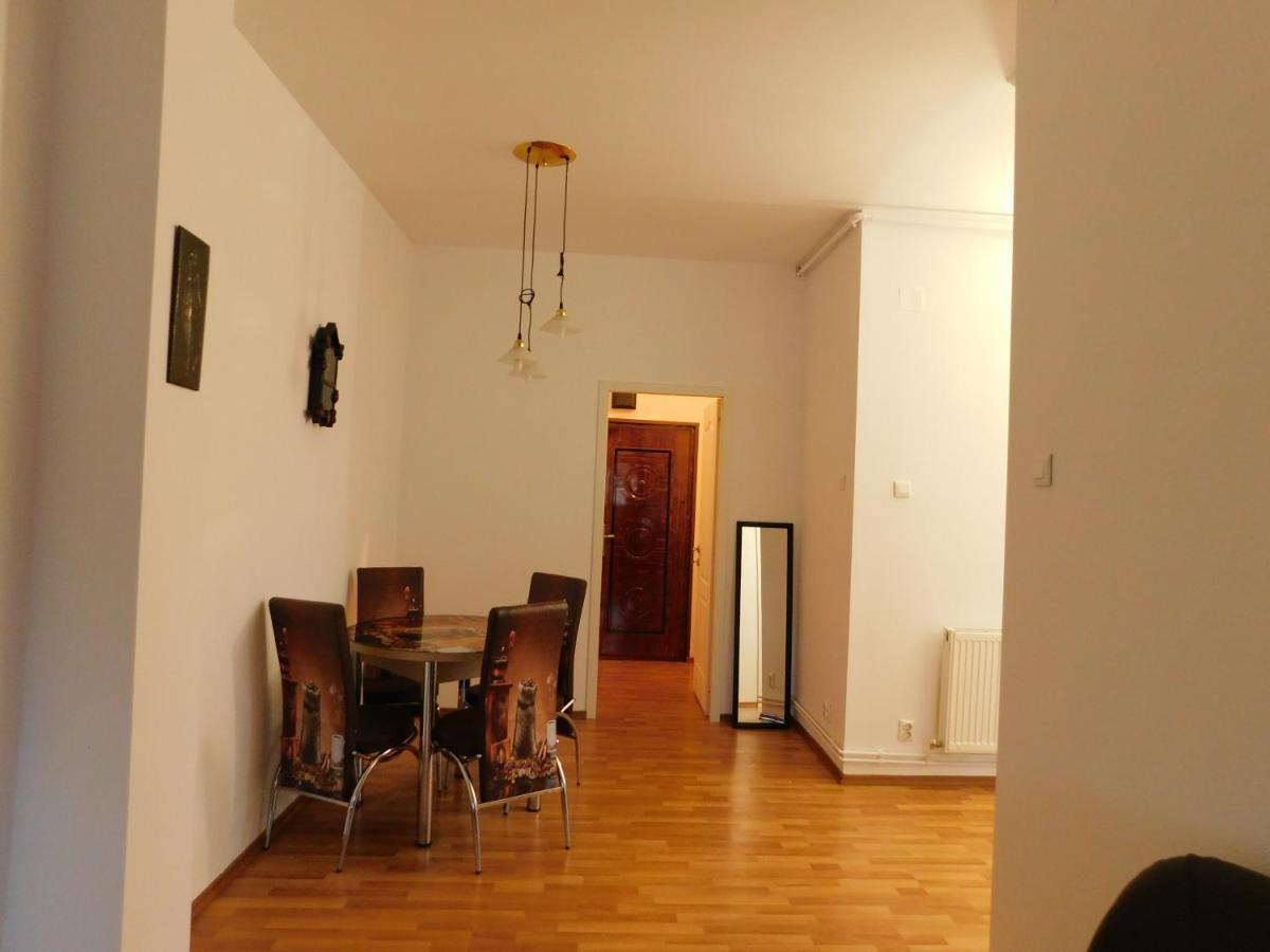 Diane'S Apartament Sibiu Exterior foto